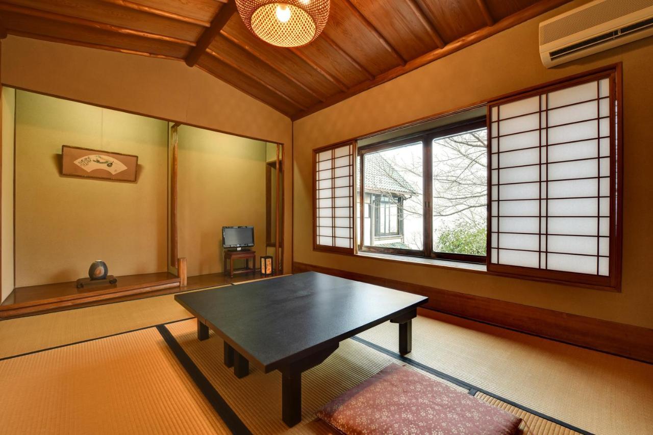 Suma Kanko House Aji To Yado Kagetsu Kobe Exterior photo